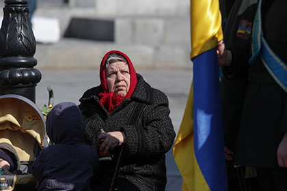 Киев выплатит деньги семьям сдавшихся в Донбассе в плен украинских военных