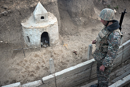 Министр обороны Армении сообщил о готовности к боям в Карабахе