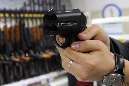 Полицейские штата Аризона приняли на вооружение российские пистолеты «Оса»
