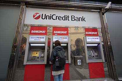 Unicredit продаст треть польского банка для спасения от кризиса