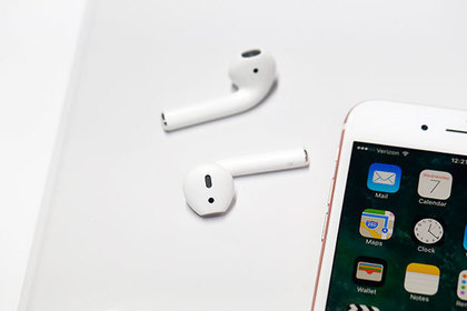 Apple запретила пользователям искать потерянные наушники AirPods