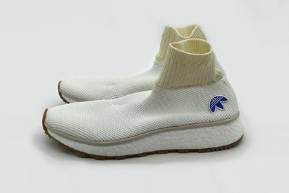 Дизайнер Александр Вонг сшил кроссовки с носками