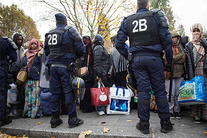 Французские активисты обвинили полицию в издевательствах над мигрантами
