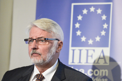 Глава МИД Польши предсказал крушение Евросоюза из-за Марин Ле Пен