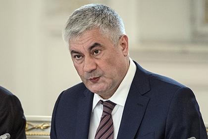 Глава МВД обсудил вопросы миграции с послом Азербайджана