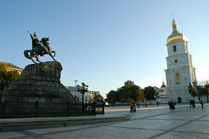 Главную праздничную площадь Киева превратили в мемориал бойцов АТО