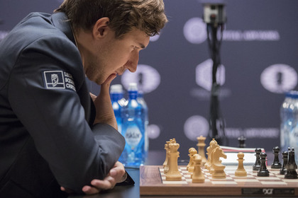 Карякин сыграл вничью с американцем на шахматном турнире в Нидерландах