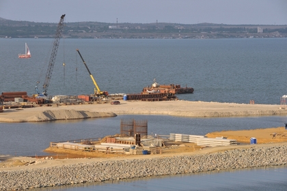 Компания Ротенберга согласилась построить железнодорожный подход к мосту в Крым
