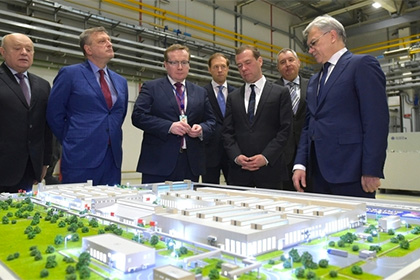 Медведев назвал слабое место российской промышленности