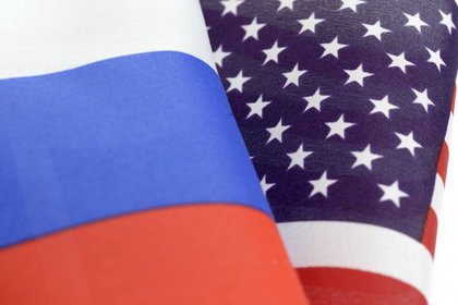 СМИ узнали о пяти беседах советника Трампа и посла России в день ввода санкций