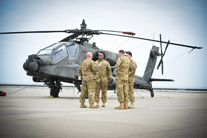 США увеличат группировку ударных вертолетов в Европе