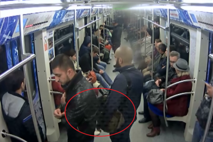 В столичном метро мужчину задержали за инсценировку кражи iPhone