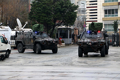 В Турции выданы ордеры на арест 243 военных