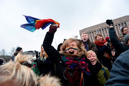 Финский парламент окончательно узаконил однополые браки