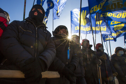 Киев и самопровозглашенные республики обвинили в нарушении прав человека