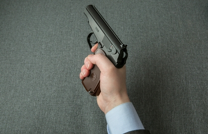 Майор в отставке застрелил грабителя из краденного пистолета