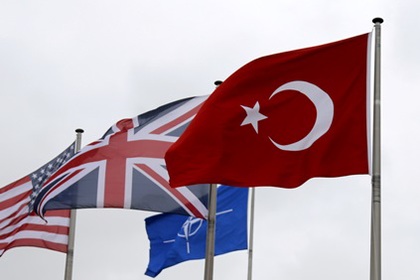 Министр обороны Турции обвинил НАТО в невыполнении обязательств