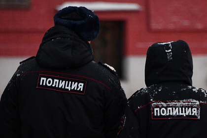 Мужчина захватил заложников и открыл стрельбу по полиции в Кемеровской области
