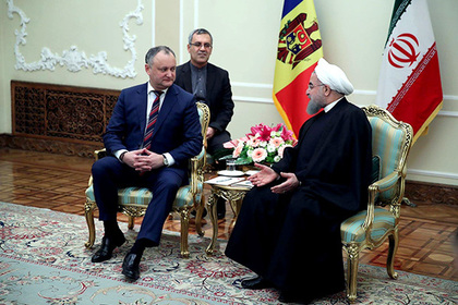 Президента Молдавии встретили в Иране без креста на флаге