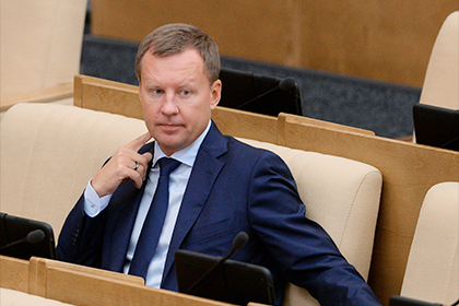 СКР заочно предъявил обвинение бывшему депутату Вороненкову