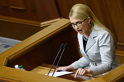 Тимошенко потребовала ввести в Донбассе военное положение