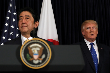 Трамп пообещал Японии «стопроцентную» поддержку в ответ на запуск ракеты КНДР