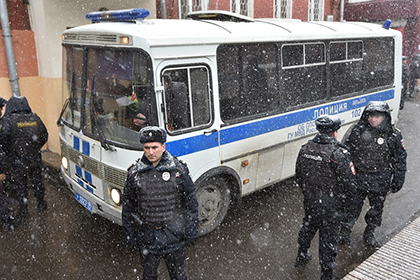 Пятеро предстанут перед судом за нападения на перевозчиков денег в Москве