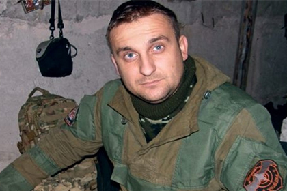 Cнайпер Скат потребовал обтянуть жителей Донбасса колючей проволокой