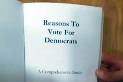 Книга «Причины голосовать за демократов» с пустыми страницами стала бестселлером