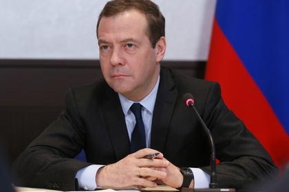 Медведев поручил проработать вопрос скидок в «Платоне» в увязке с пробегом