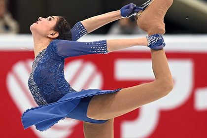 Медведева завоевала золото в одиночном катании на ЧМ в Хельсинки