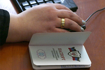 Сбербанк начнет обслуживание клиентов по паспортам ДНР и ЛНР