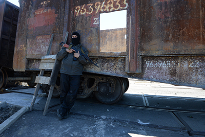 Участников блокады Донбасса уличили в мародерстве на железной дороге