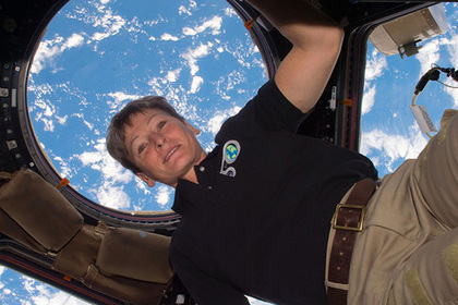 Американка побила мировой рекорд по самому длительному пребыванию в космосе
