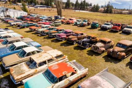 Канадское кладбище автомобилей выставили на продажу за миллион долларов