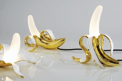 Марка Seletti изобрела светящиеся бананы