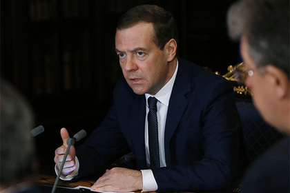 Медведев передал Минфину контроль за госзакупками