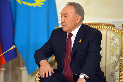 Назарбаев потребовал запретить в Казахстане бороды и черные одежды