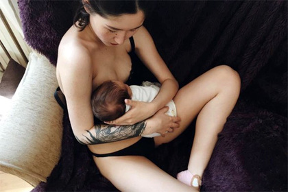 Опубликовавшая фото с кормлением грудью дочь Атамбаева удалилась из соцсетей