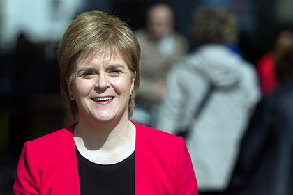 Первый министр Шотландии призвала голосовать за националистов назло Терезе Мэй