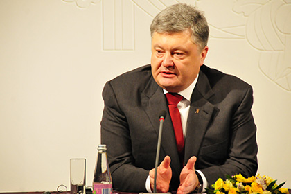 Порошенко подписал позволяющий заочное осуждение Януковича закон