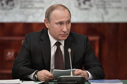 Путин отверг возможность отказа от свободного курса рубля