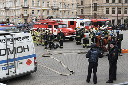 Сапера Росгвардии похвалили за обезвреживание бомбы в Петербурге