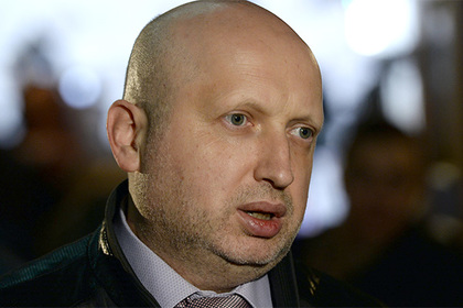 Турчинов призвал «не проскочить границу» при наступлении в Донбассе
