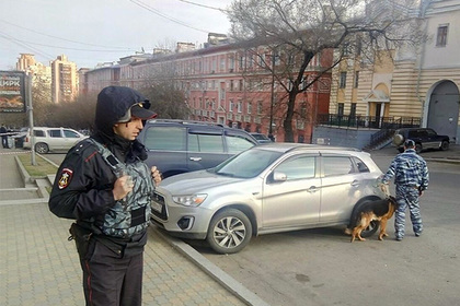 В Хабаровске напали на приемную УФСБ и убили одного сотрудника