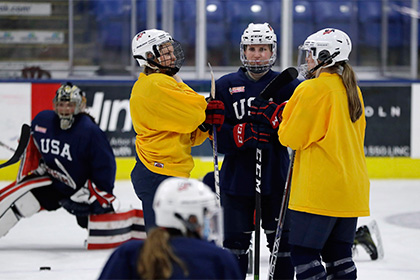 Женская сборная США выиграла ЧМ по хоккею