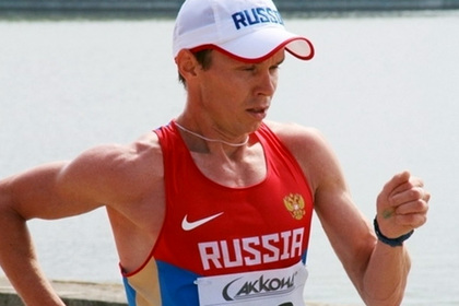 Чемпиона России по спортивной ходьбе дисквалифицировали на четыре года