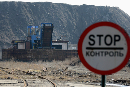 Киев пожаловался на экономические проблемы из-за блокады Донбасса