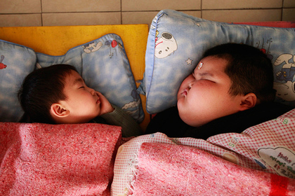 Китайские дети толстеют по вине бабушек и дедушек