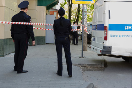 Мужчина в Хабаровске обстрелял на рынке машины с просроченными продуктами